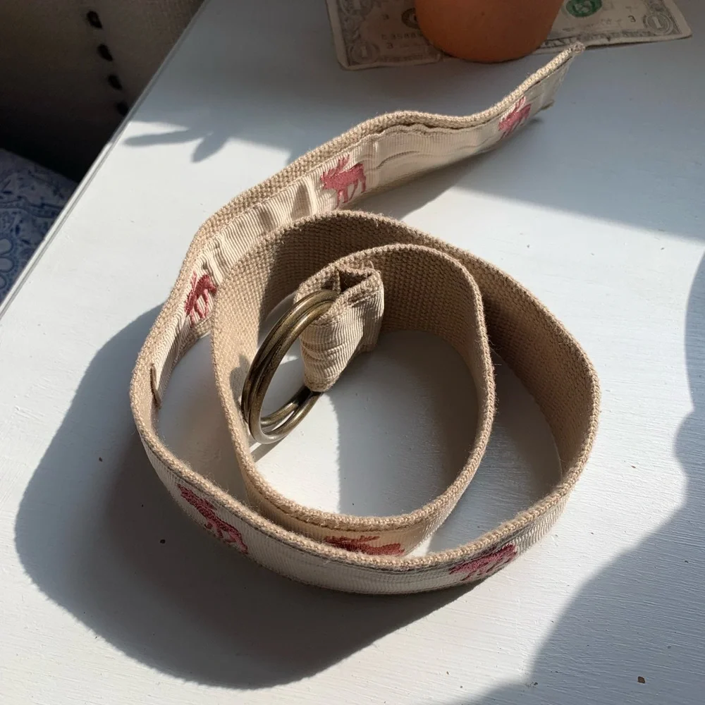 Abercrombie and Fitch Embroidered Moose belt